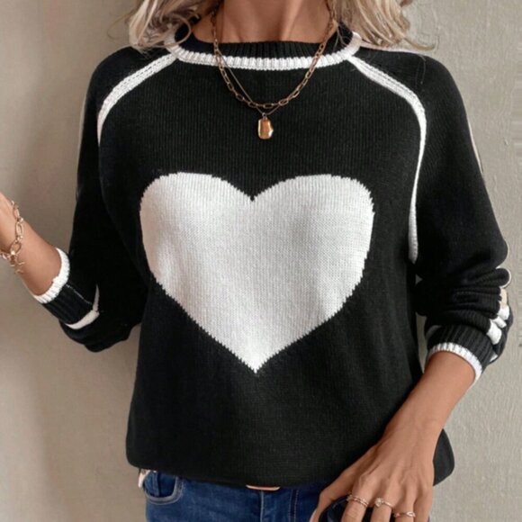 Black And White Casual Women's Round Neck Raglan Sleeve Heart Pattern Sweater - Picture 3 of 6